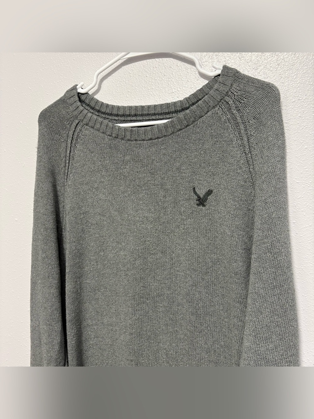 American Eagle Outfitters Unisex Heather Gray Crewneck Sweater Y2K clean girl
